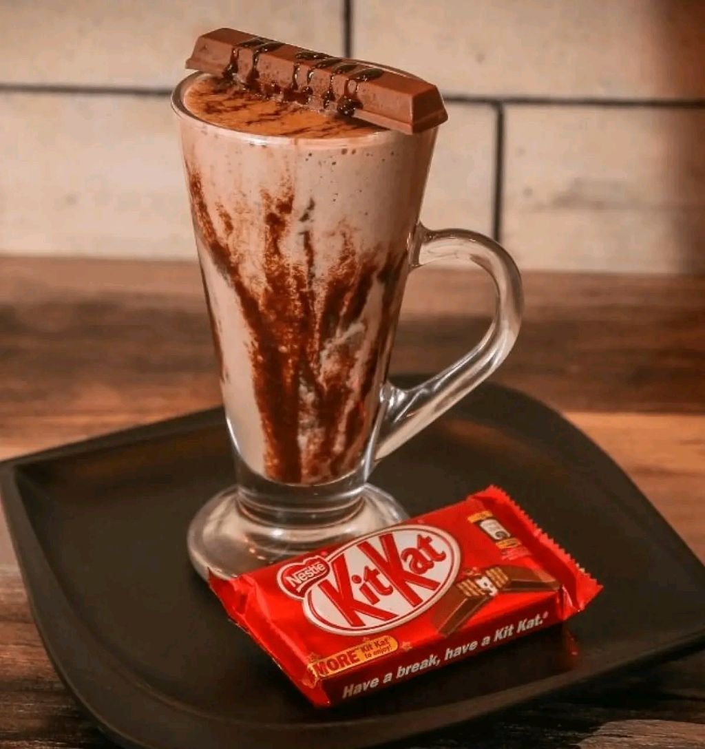 KITKAT MILKSHAKE